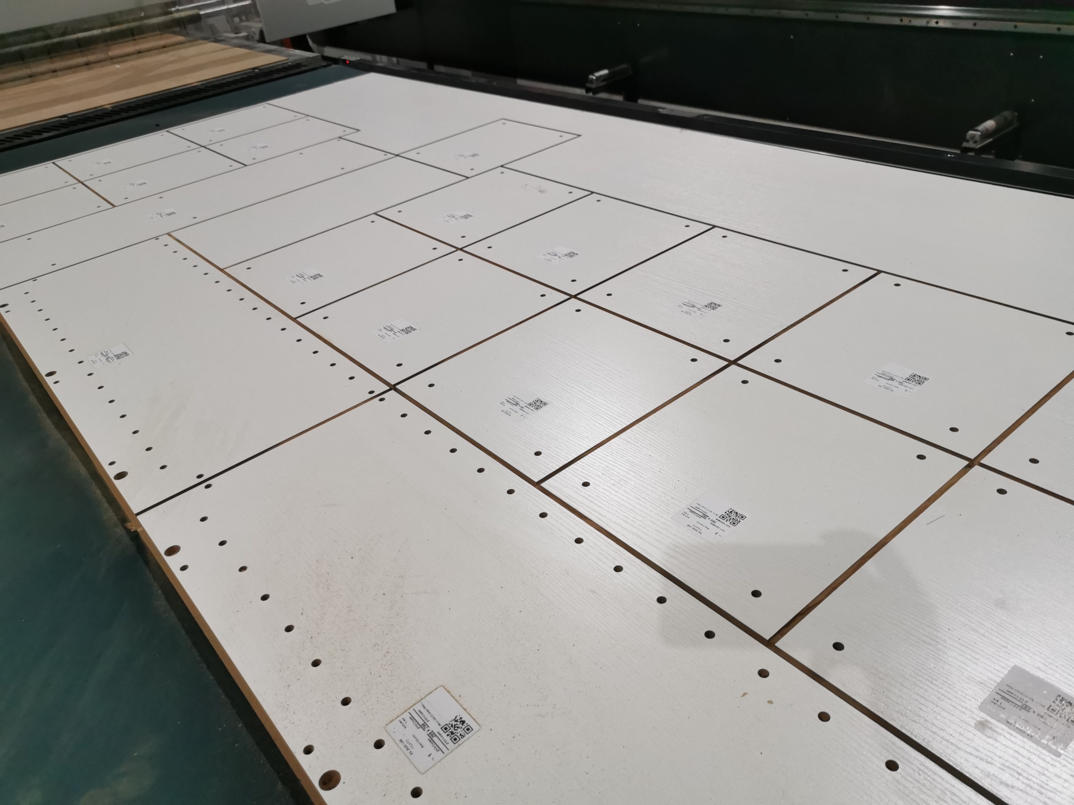 XK2030-12 ATC Nestting and labeling device
